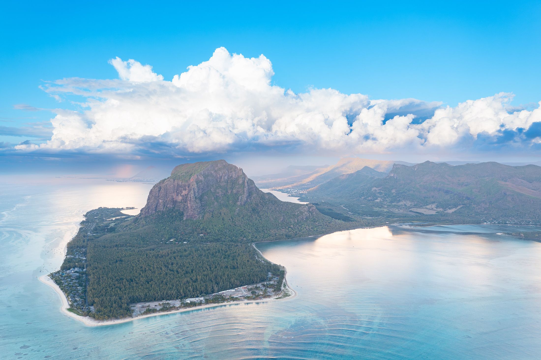 Mauritius twin-island taste